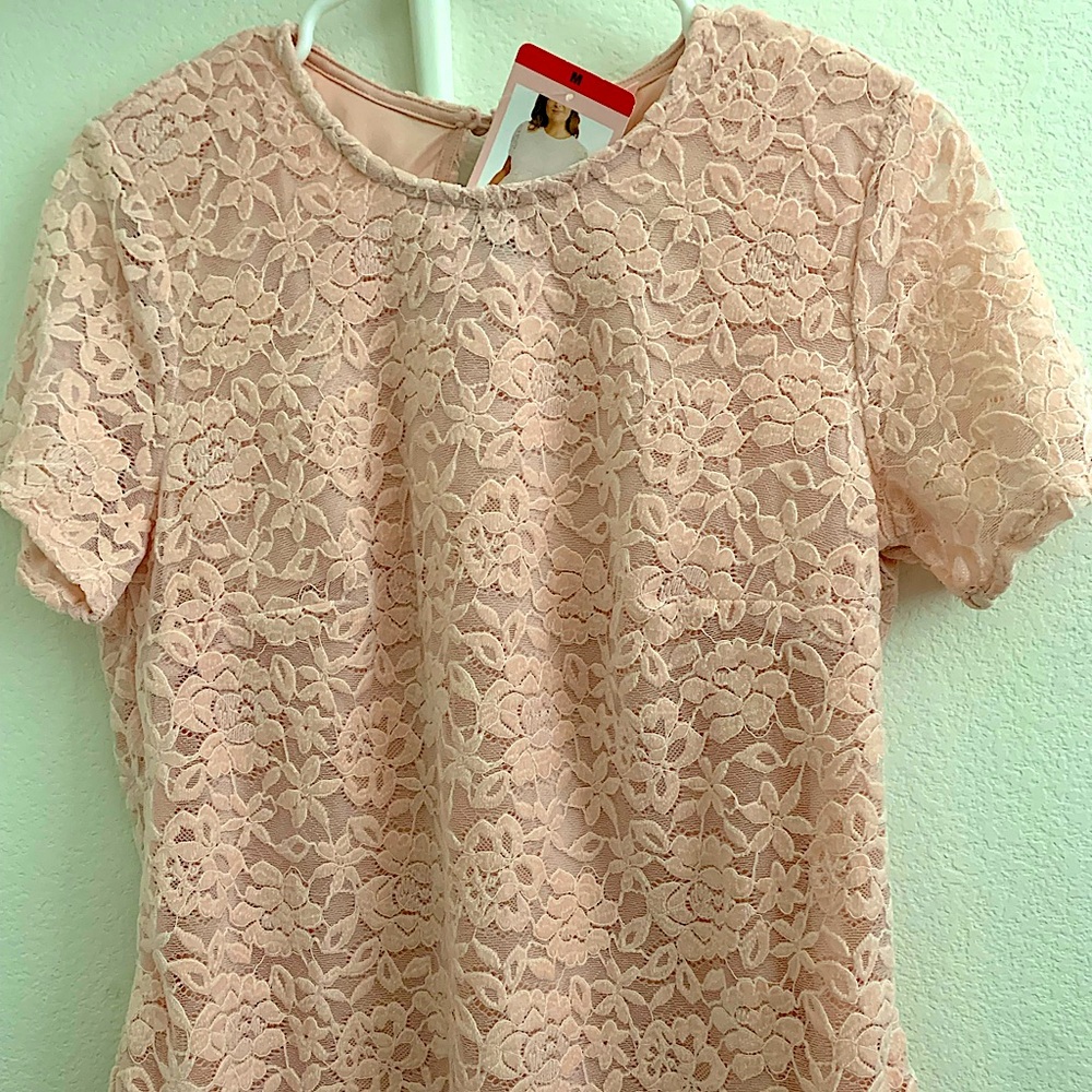 Teddy Rose Ladies’ Lace Top